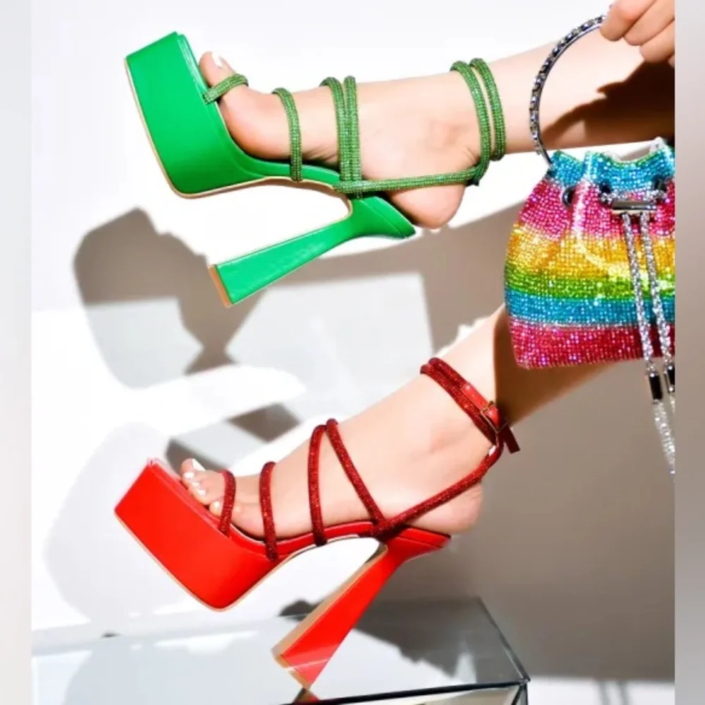 Cape Robbin 🔥Elegant Green Strappy Platform Heels SIZE 7 ✅ BRAND NEW IN BOX
